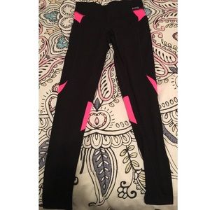 VS Pink Ultimate Yoga Leggings